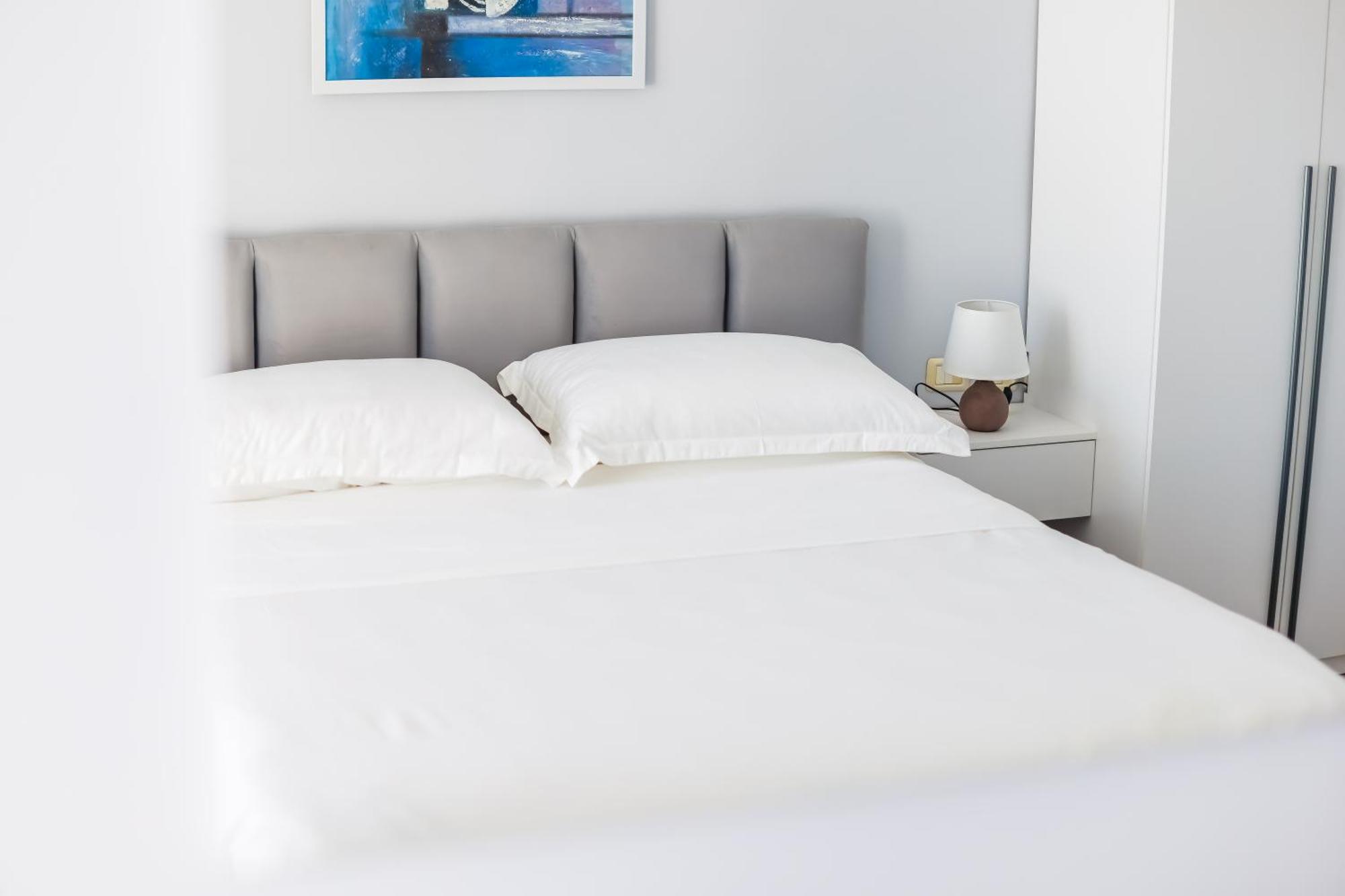 Viewpoint Central Apartment Тирана Экстерьер фото